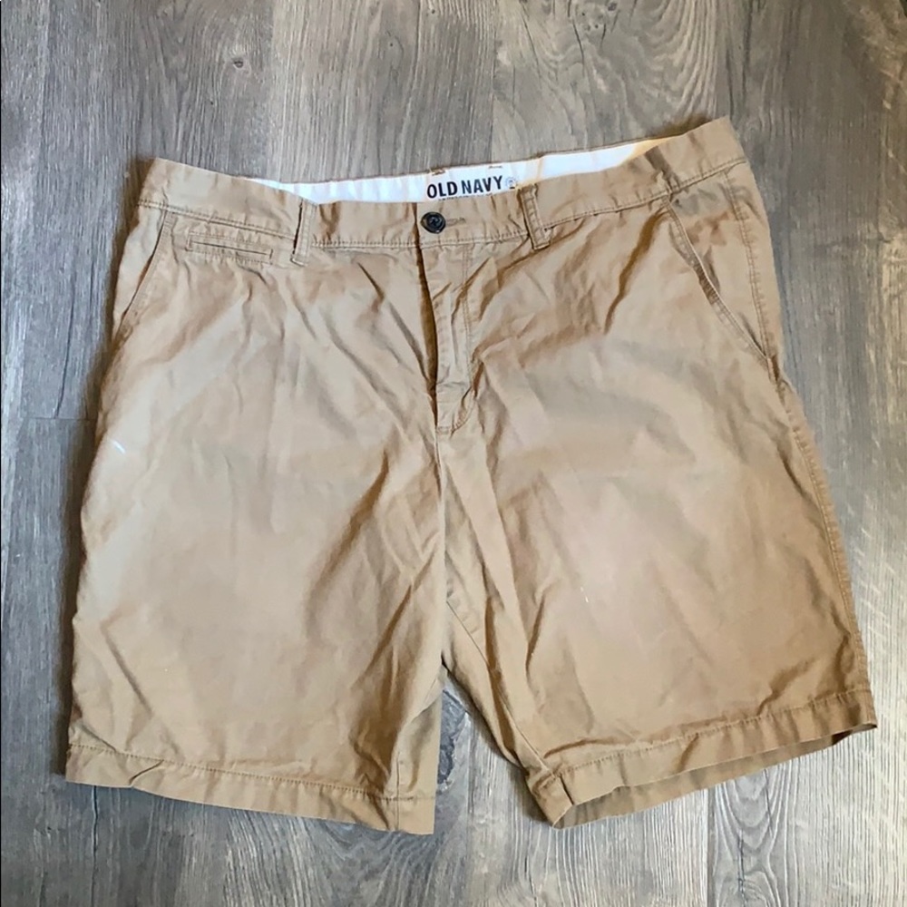 Old navy khaki shorts